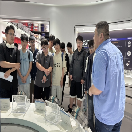 深化產(chǎn)教融合 - 泰隆集團(tuán)助力泰州學(xué)院 105 名機(jī)械學(xué)子認(rèn)知實(shí)習(xí)